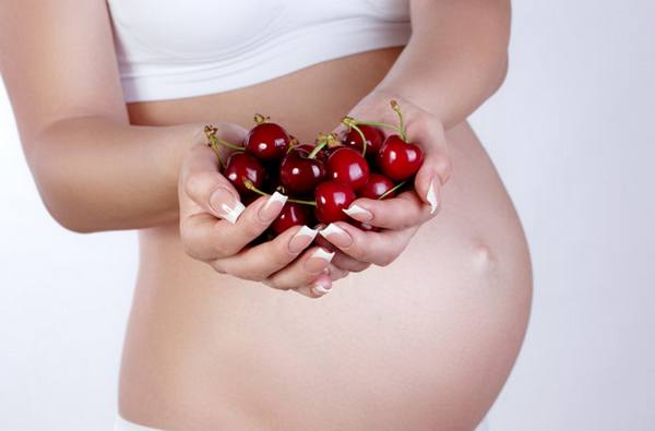 Вишня: употребление при беременности и в период лактации - фото
